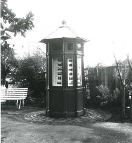 The Te Manawa phone booth on Fitzherbert Avenue