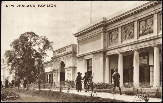 A black and white photo from 1924 of the NZ pavilion at the Empire Exhibition.